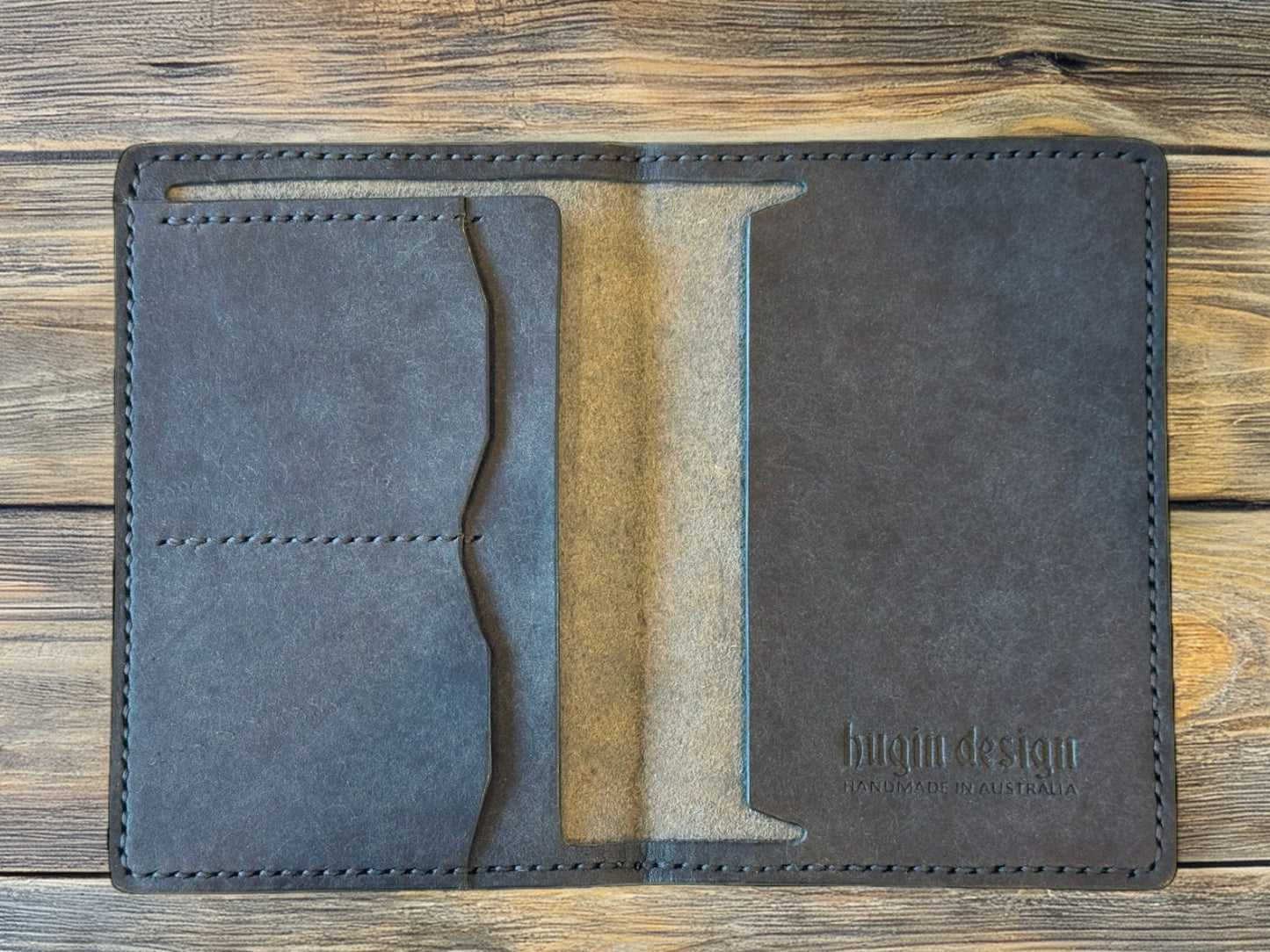 Munin Passport Holder