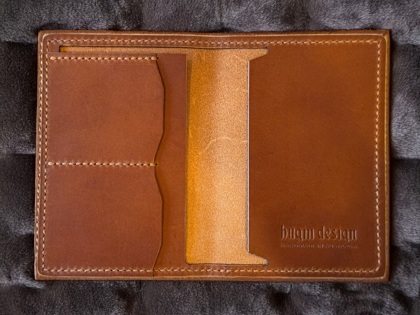 Munin Passport Holder